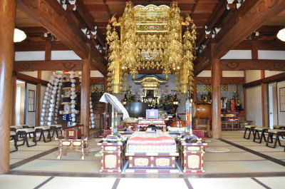 本覚寺 本堂内陣